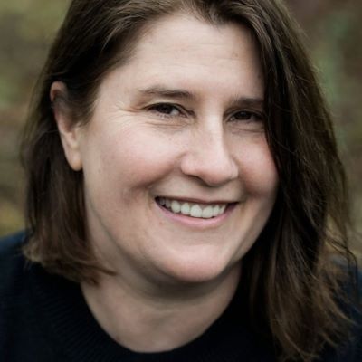 Marian Dealy